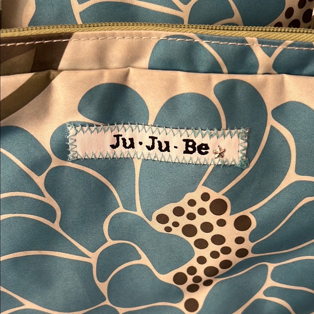 Ju-Ju-Be Blue and White Baby Bag with Modern Floral Design - Picture 2 of 7